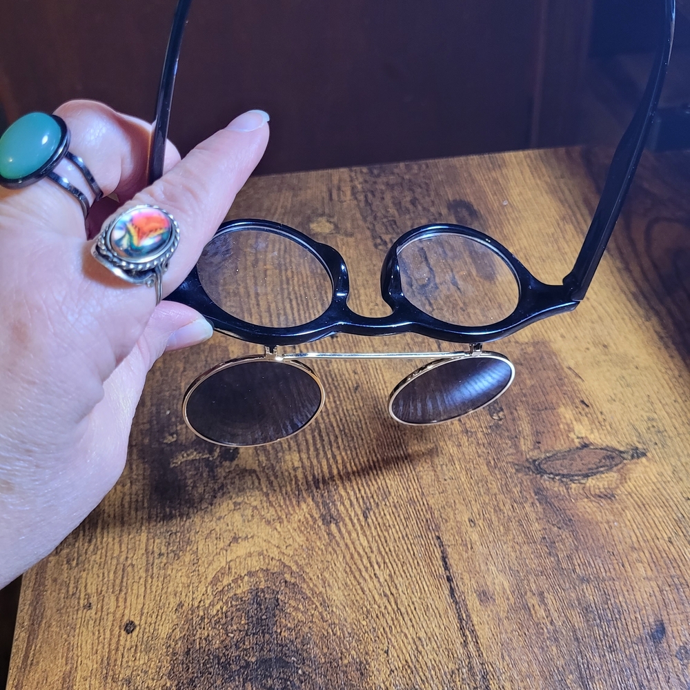 Steampunk Sunglass Goggles with Gold Trim for Men & Women - Picture 9 of 11
